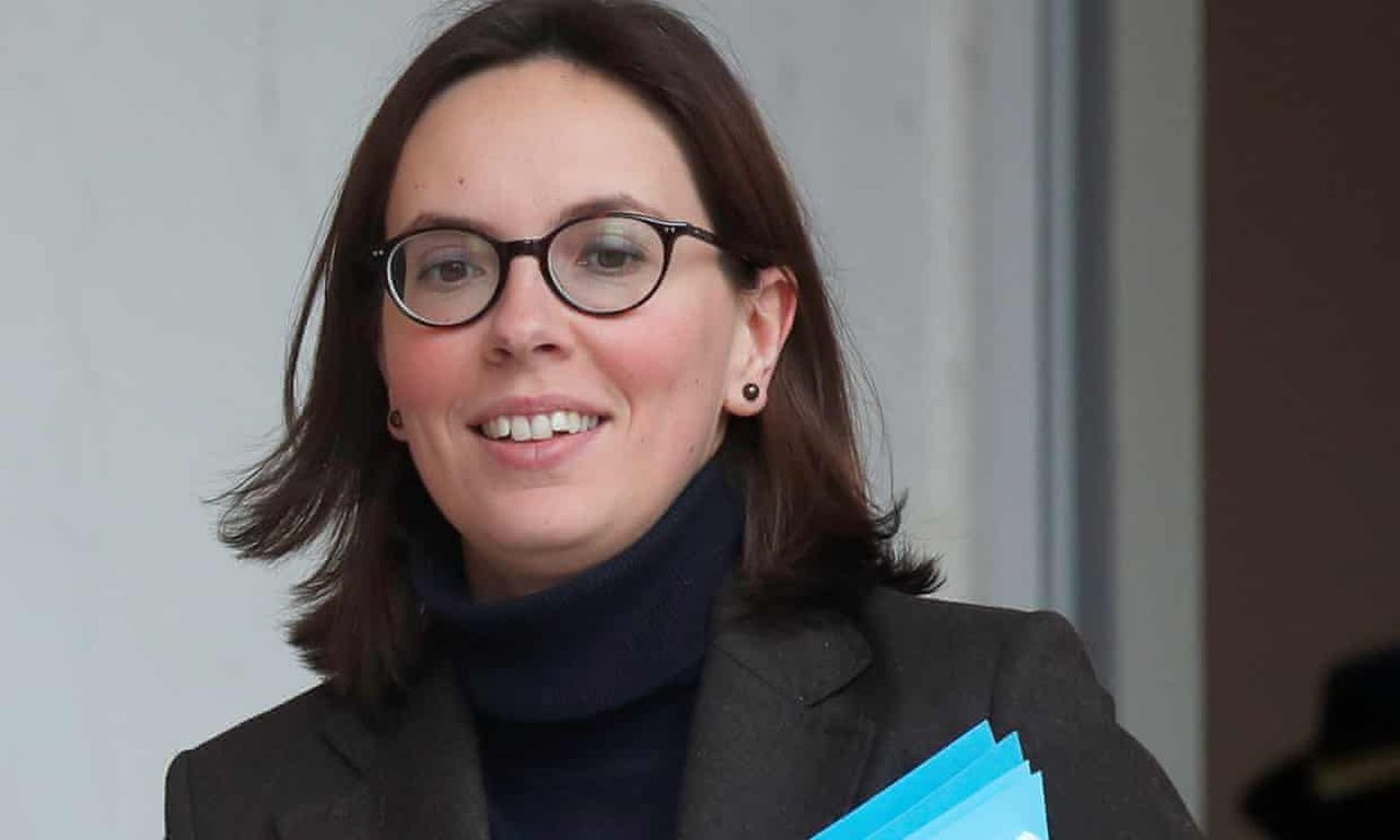 France cautions UK against offering trade deals that would harm the country in the long-run. Image via France24.