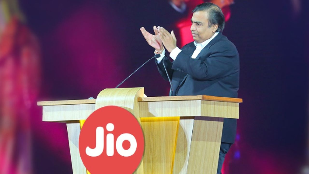 Mukesh Ambani takes on Zoom with JioMeet