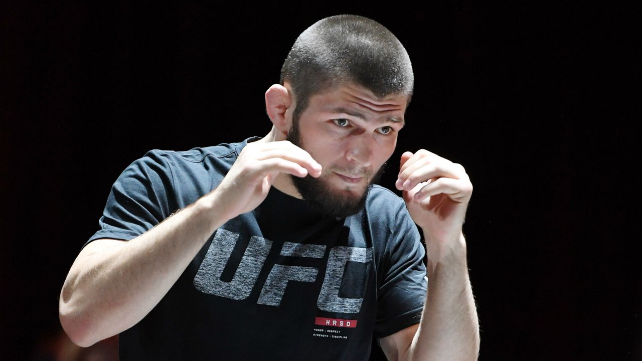 Khabib calls of Ferguson match due to coronavirus concerns. Image via Stadium Astro.