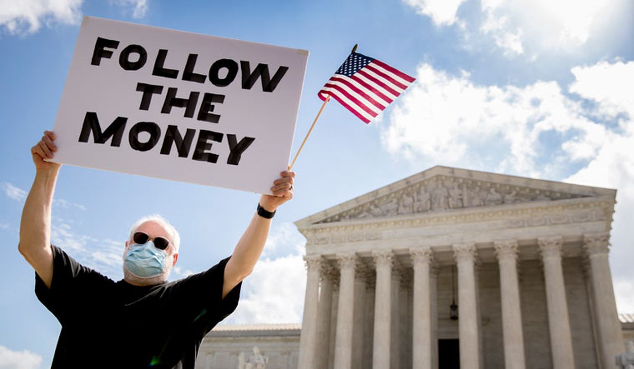 US Supreme court rules that Trump must turn over his Tax Returns to New York Grand Jury