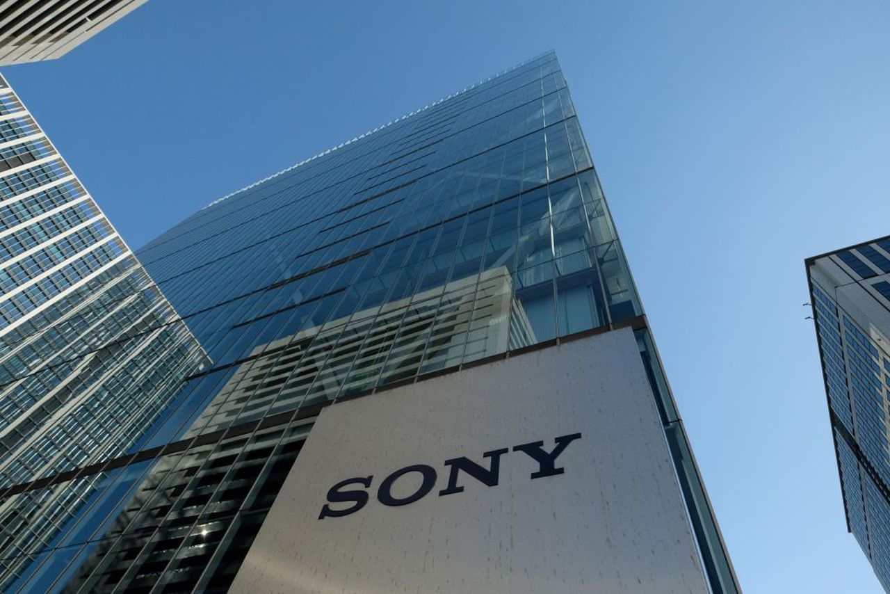 Numerous companies have been forced to shut down their offices for this same reason, image via Getty Images