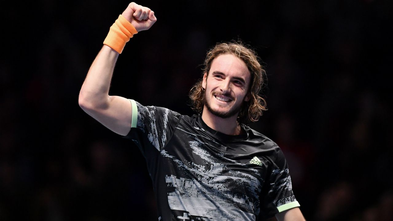 Tsitsipas defeats Federer, will face Dominic Thiem in ATP finals. Image via FoxSports.