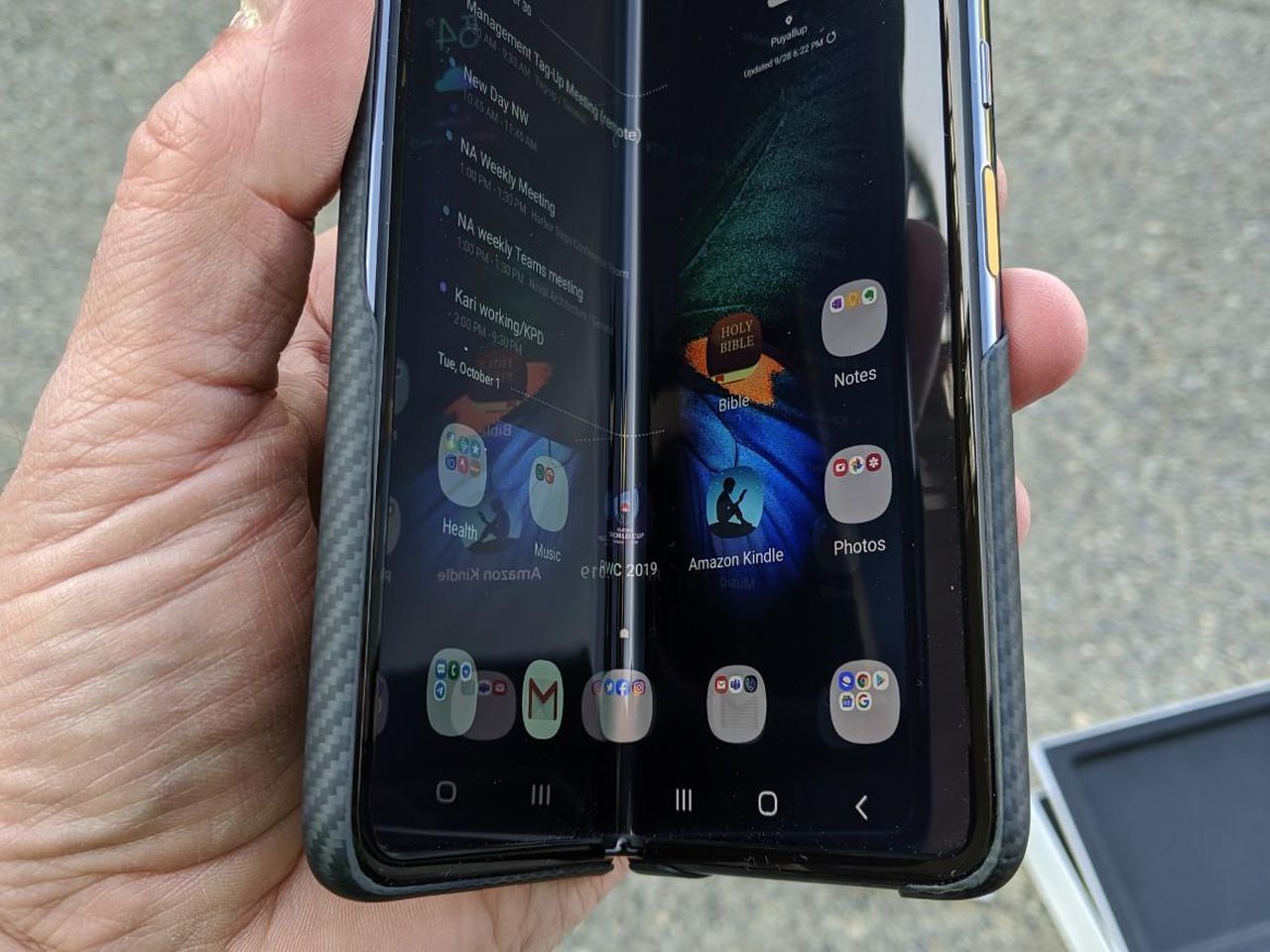 Samsung operating profits suffer sharp decline as Apple tops smartphone sales. Image via ZDNet.
