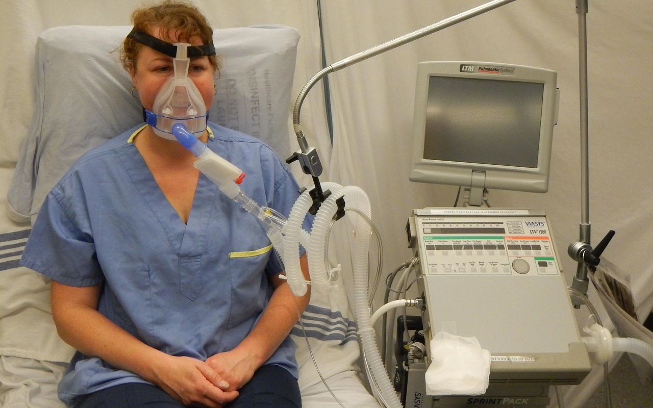 Millions of asthma patients at risk in the UK due to coronavirus outbreak. Image via Telegraph.
