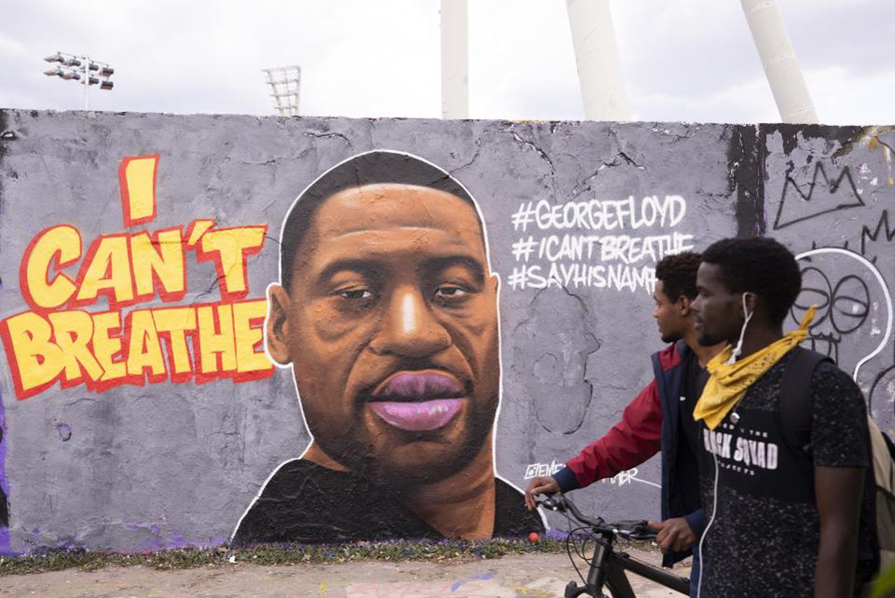 25 US cities under curfew after violent protests