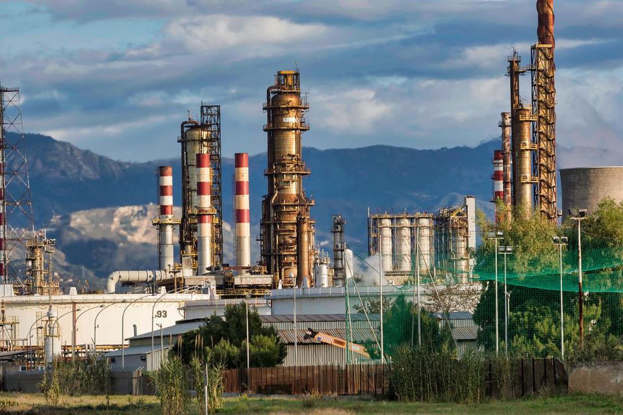 The bankruptcy wave in the oil sector