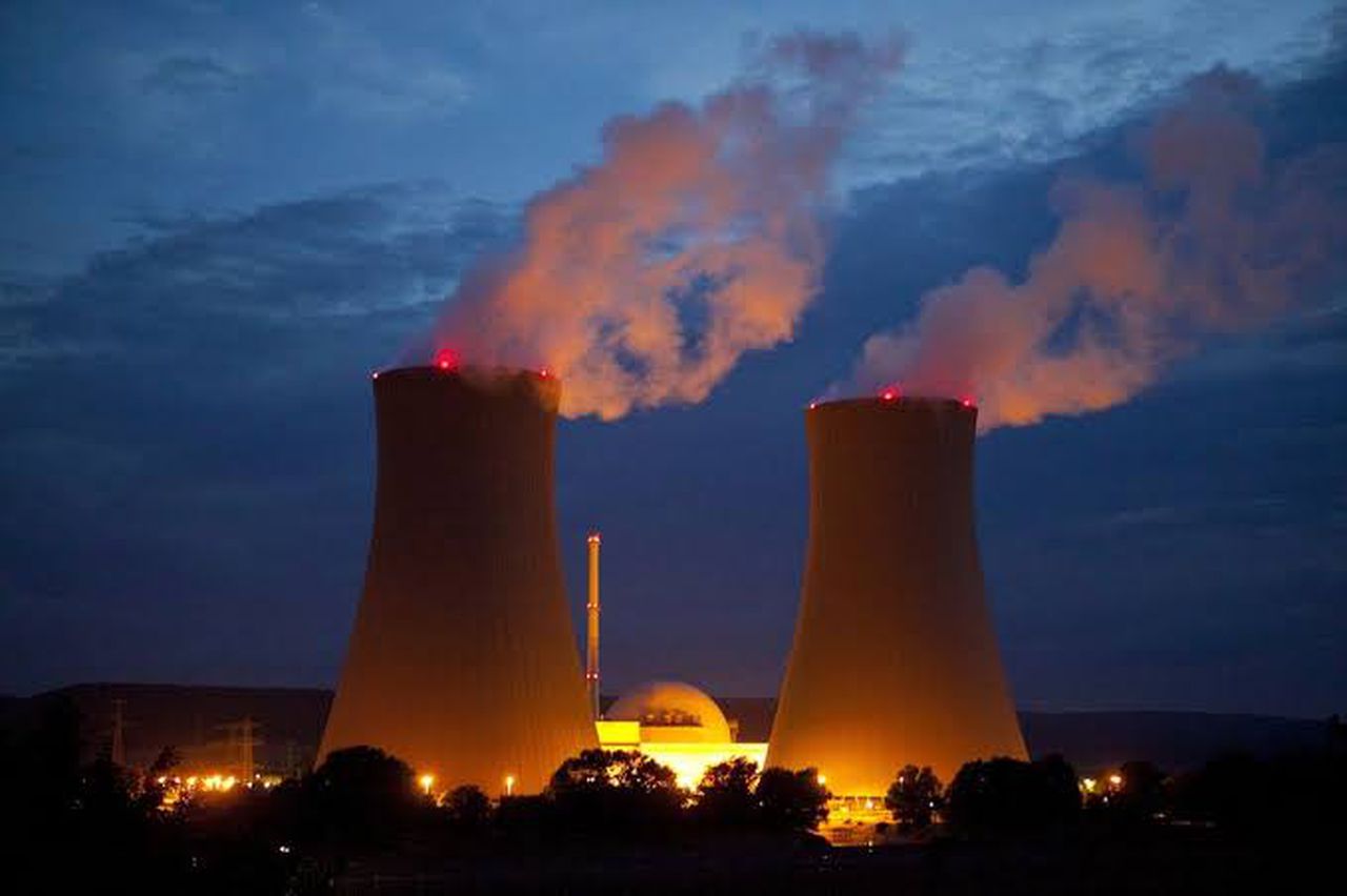 Scientists are still looking for a suitable dumping site for the waste, image via Bloomberg