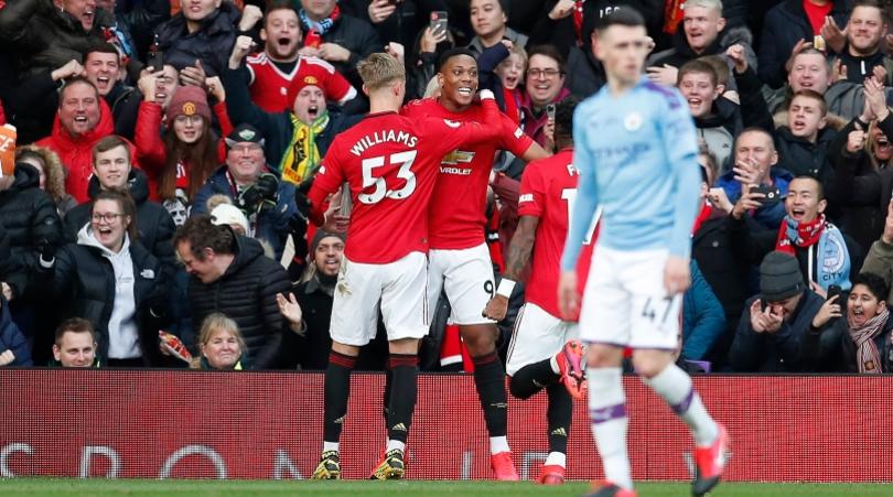 English Premier League suspends all matches until 3 April