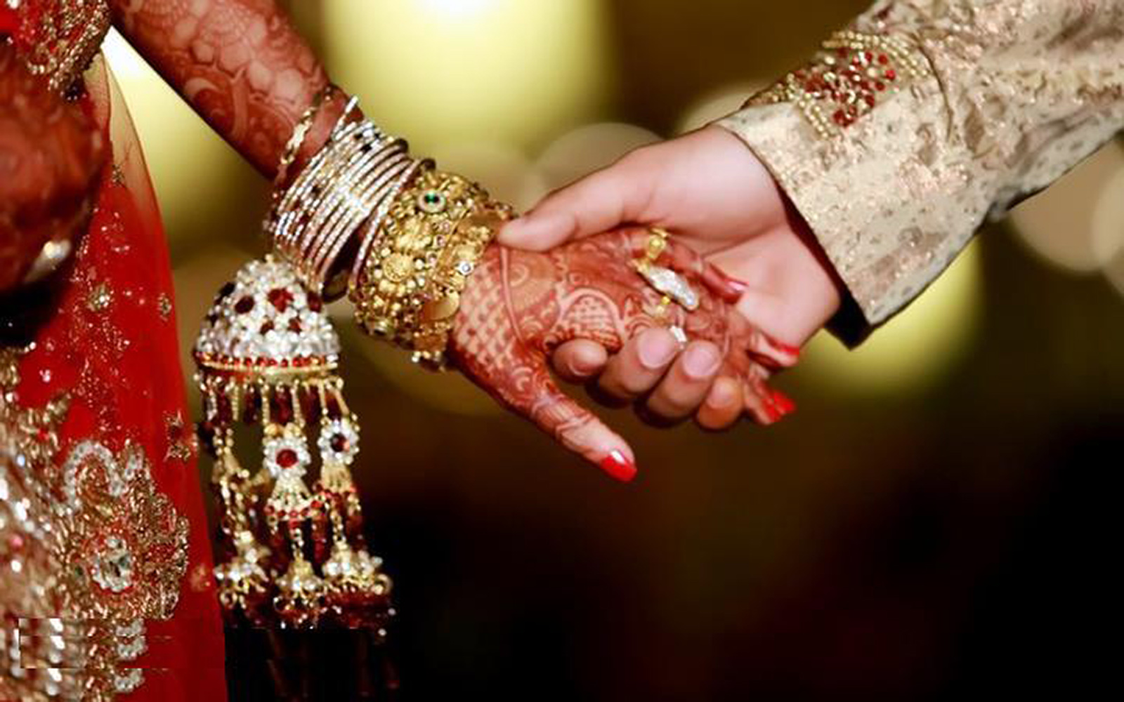 A Pakistani woman stuck in India wants to return home to Dubai