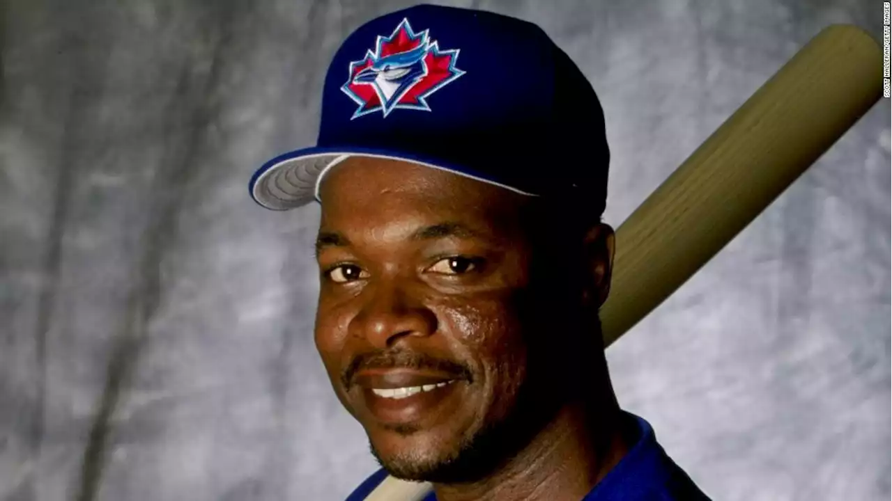 5-time All-Star and 4-time Golden Glove winner Tony Fernandez dead at 57 due to kidney problems. Image via Headtopics.