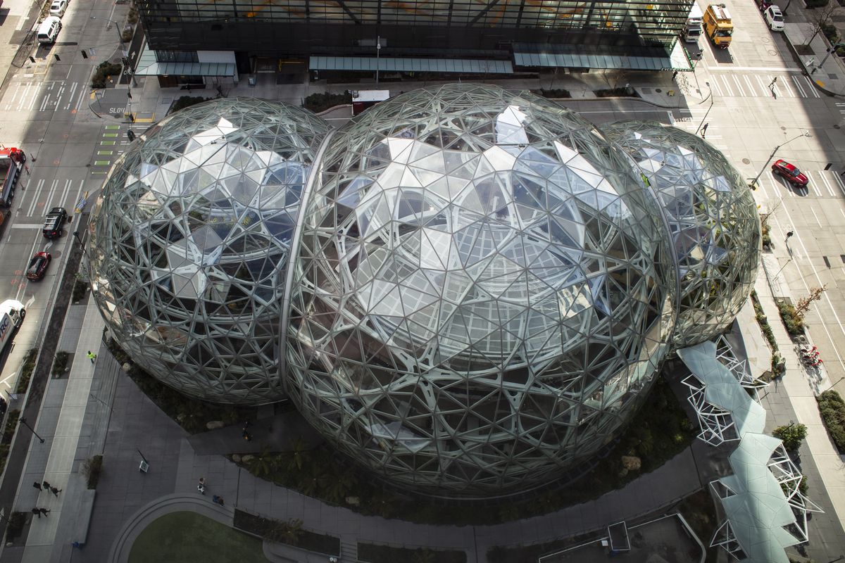 Amazon to pay quarantined staff sick leave, establishes 25 million USD relief fund for partners. Image via Vox.