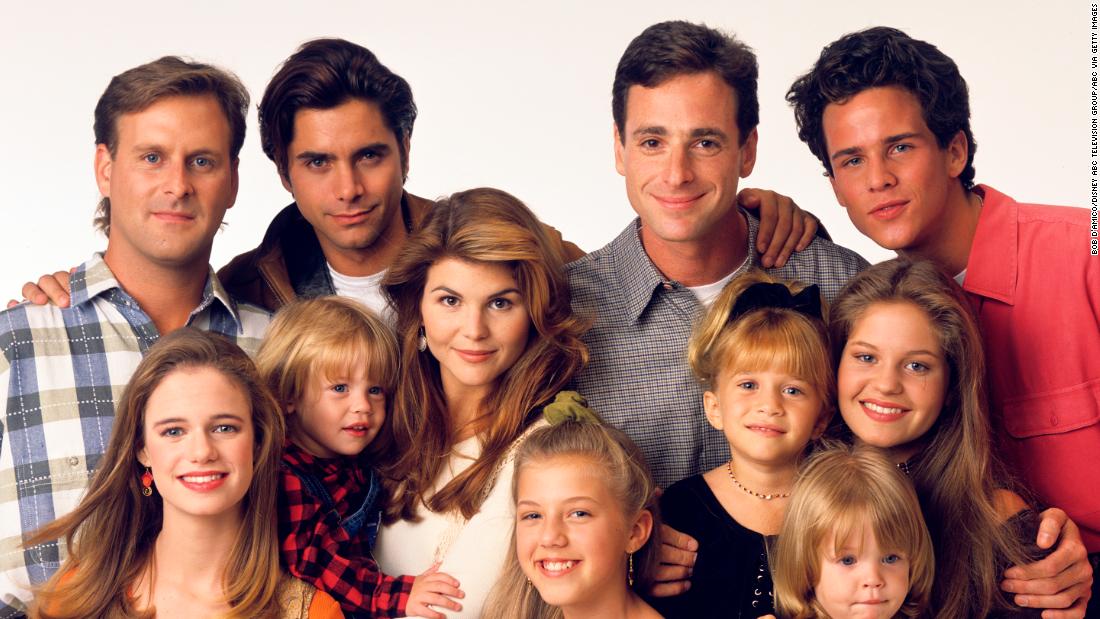 'Full House' cast recreates opening as 'Full Quarantine'