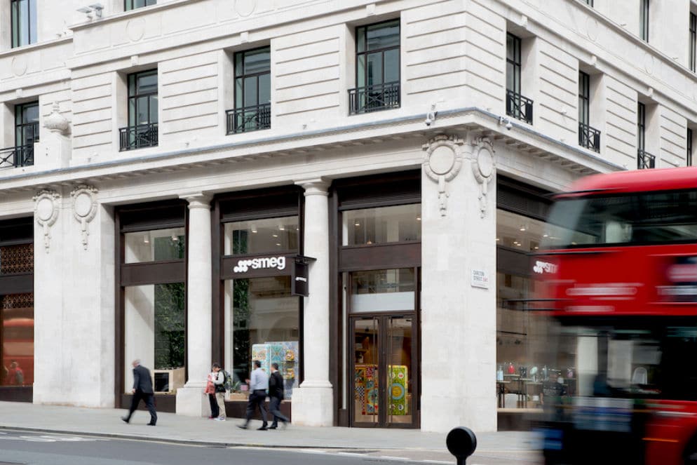 Retail sales declined in October despite major discounting. Image by Retail Gazette
