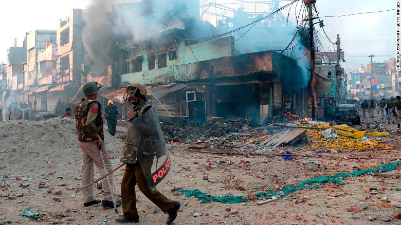 The riot began as a clash between pro-government activists and protesters, image via Getty Images