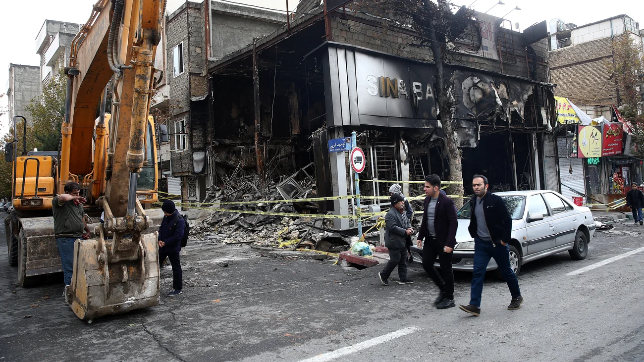 Iranian state TV broadcast an official statement admitting people were killed in protests. Image via Zeit.