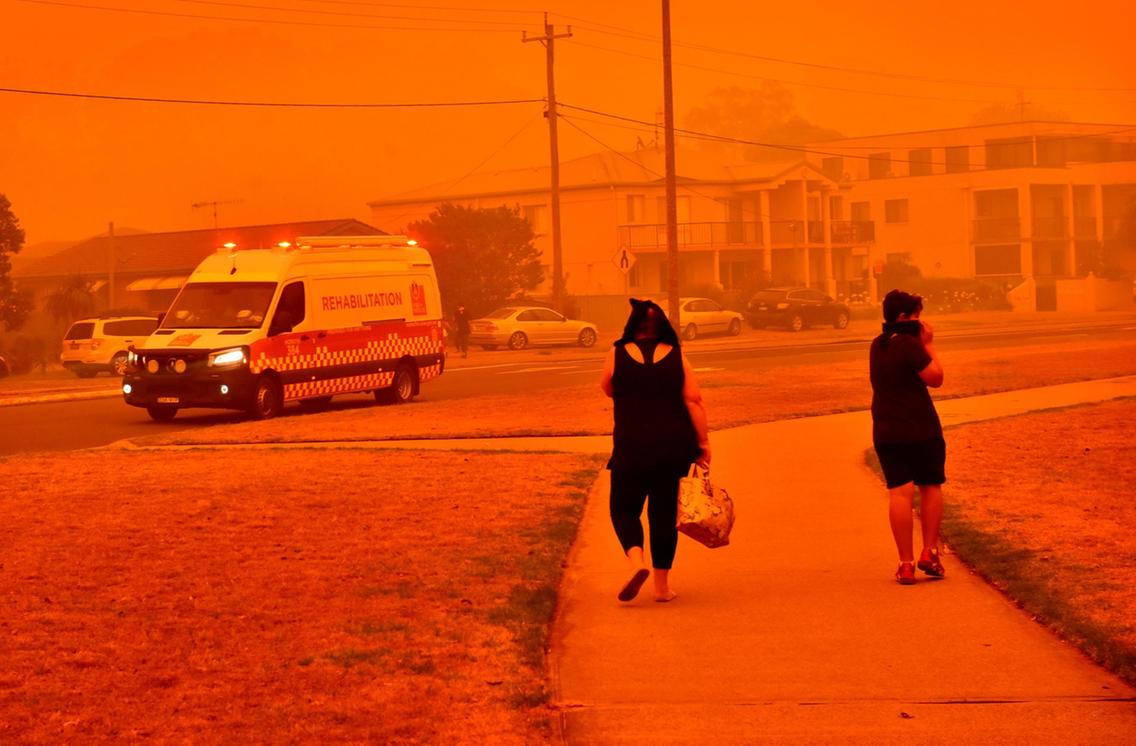 The government has asked the military for assistance with the evacuations, image via Bloomberg