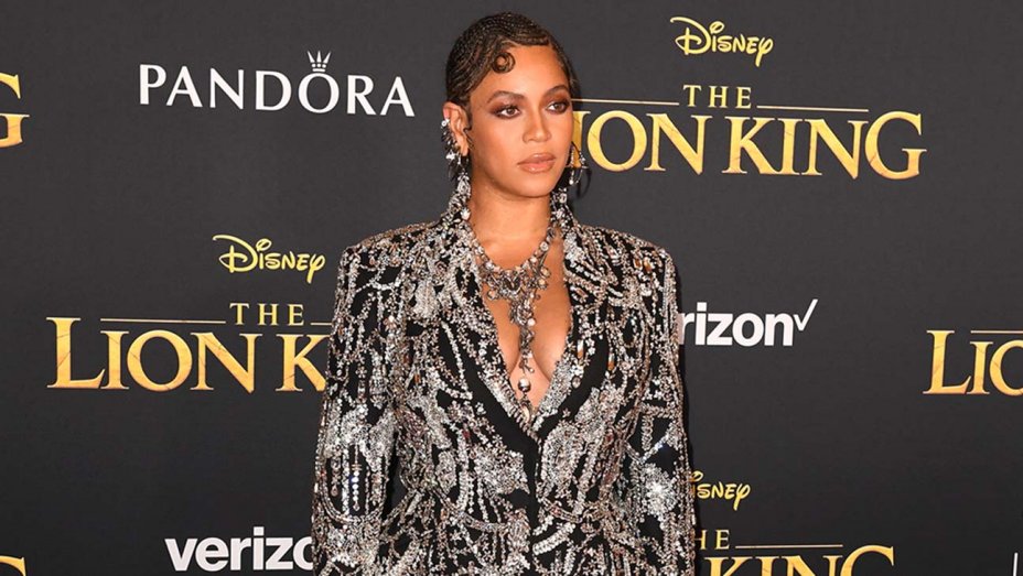 Beyonce accepts Humanitarian Award at BET 2020