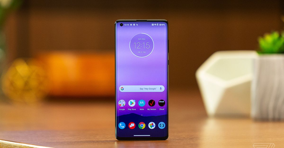 Motorola returns to flagship phones with the Edge Plus