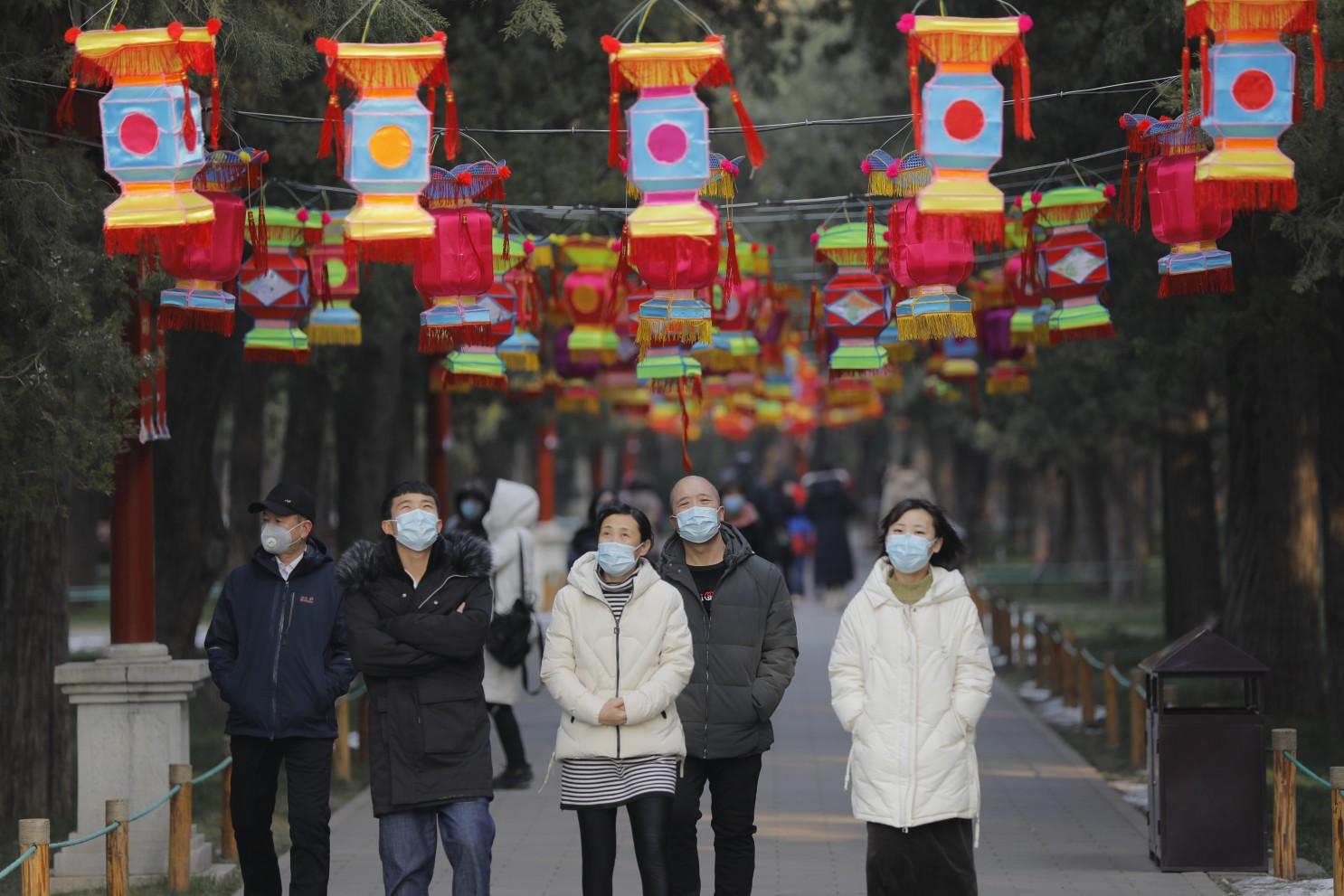China confiscates more than 31 million fake coronavirus face masks. Image via LA Times.