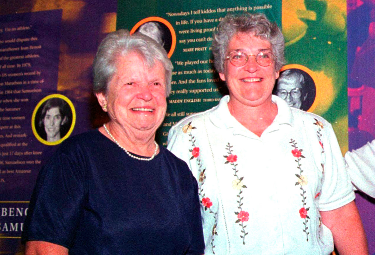 Former Rockford Peaches pitcher Mary Pratt dies at age 101