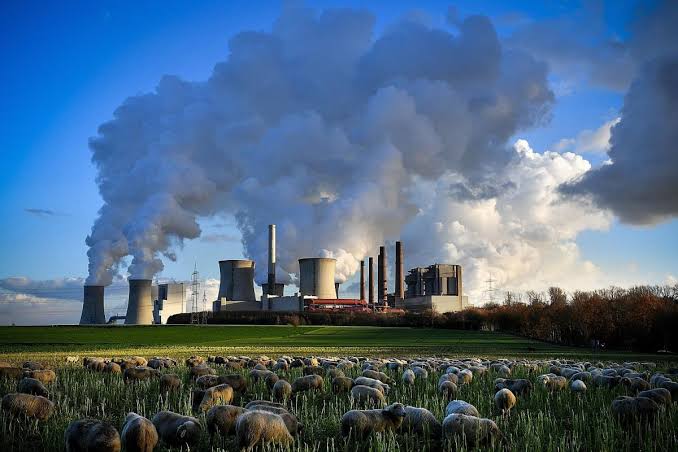 We may be facing dangerous levels of climate change in the future,image via EPA-EFE